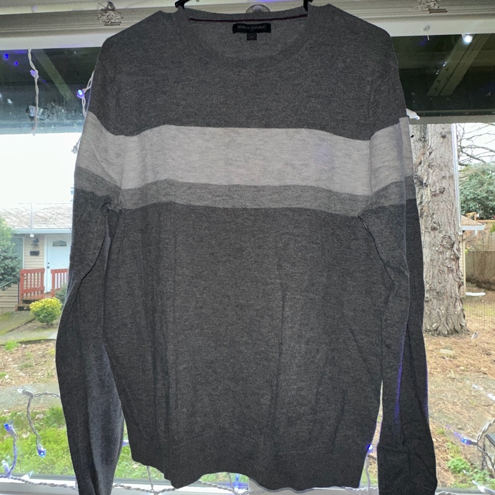 Banana Republic Charcoal and Light Gray Crewneck Sweater